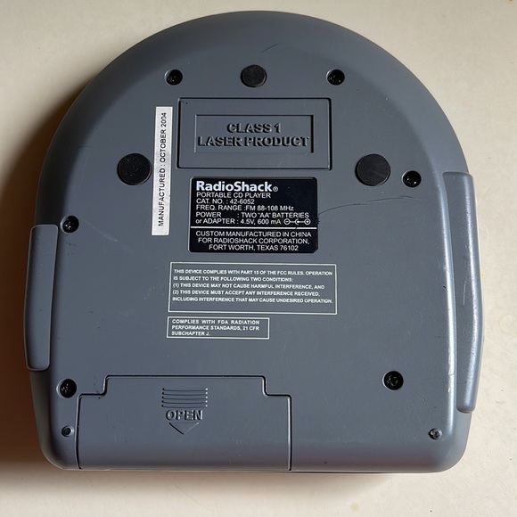 Accurian Radio Shack portable CD player laser product - Picture 2 of 3